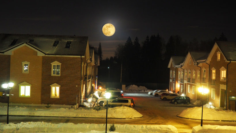 Самая большая Луна фото высокого качества в новой Москве